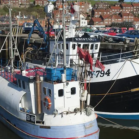 Bridge Luxury * Whitby