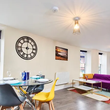 Bridge Luxury 아파트