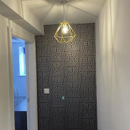 Bridge Luxury 아파트 휫비