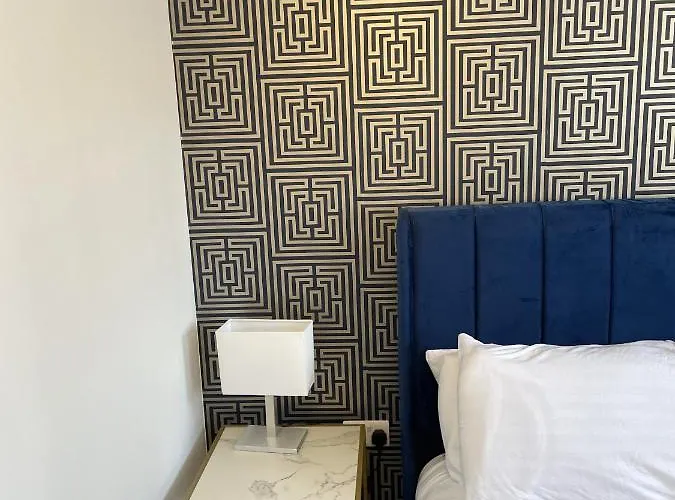 Bridge Luxury * Whitby