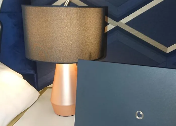 Apartment Bridge Luxury Whitby